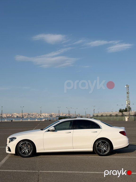 Mercedes E 300, 2.0 L, 2018 il, 153 000 km — Avtomobillər, Bakı (7)
