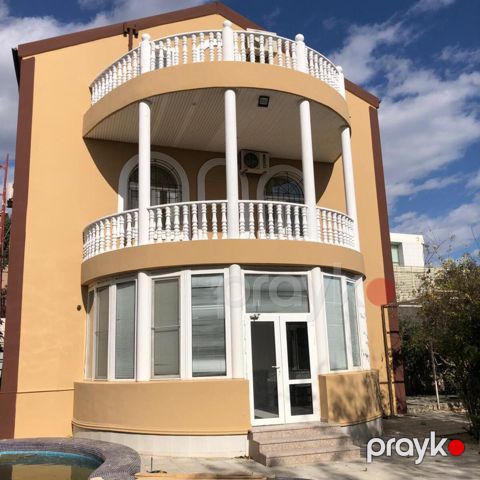 İcarəyə verilir 5 otaqlı həyət evi/bağ evi 200 m² — Bakı