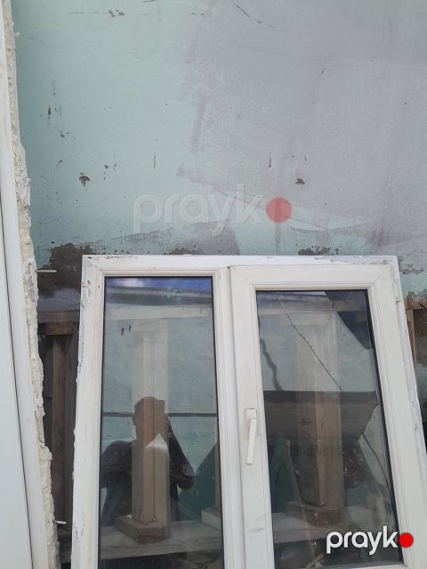 Ağ Renkte Pencere Plastik ișlenmiş — Mehdiabad