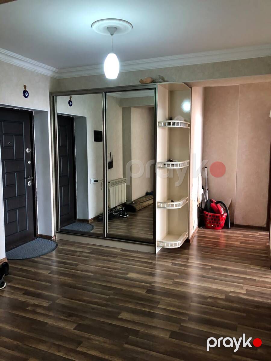 Satılır 2 otaqlı köhnə tikili 105 m² — Mənzil, Bakı (3)