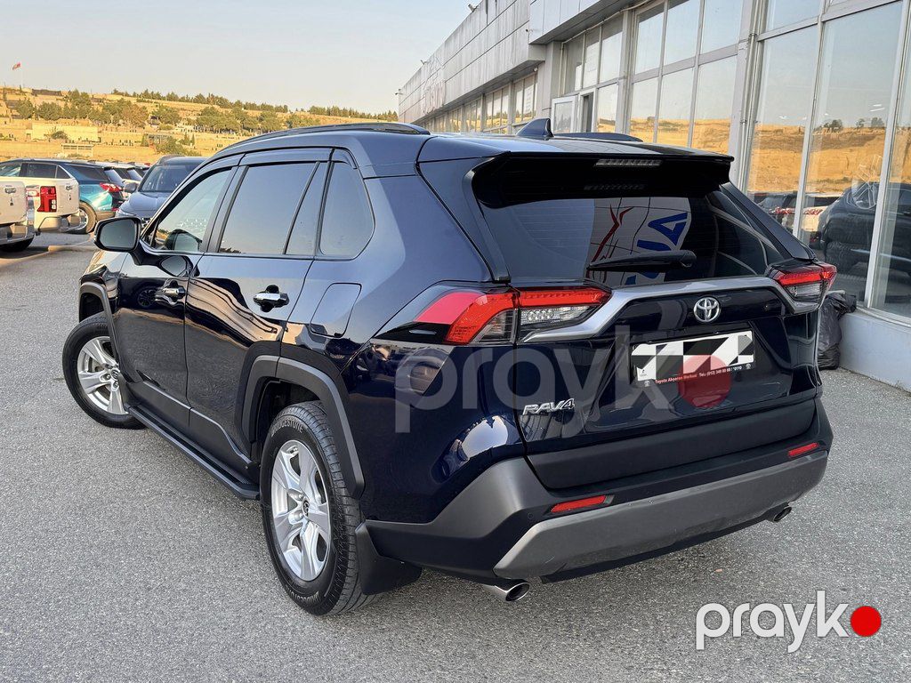 Toyota RAV4, 2.0 L, 2021 il, 60 000 km — Avtomobillər, Bakı (9)