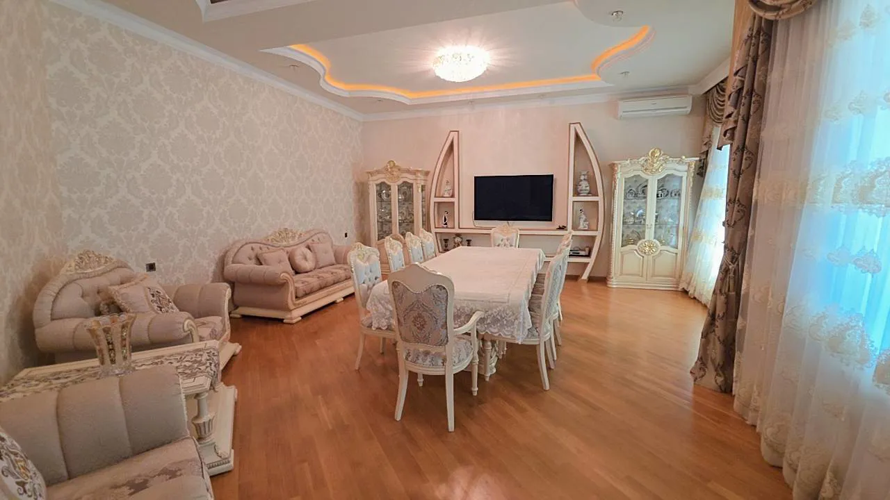 8 otaqlı villa 550 m² - satılır — Ev, villa, Bakı (11)