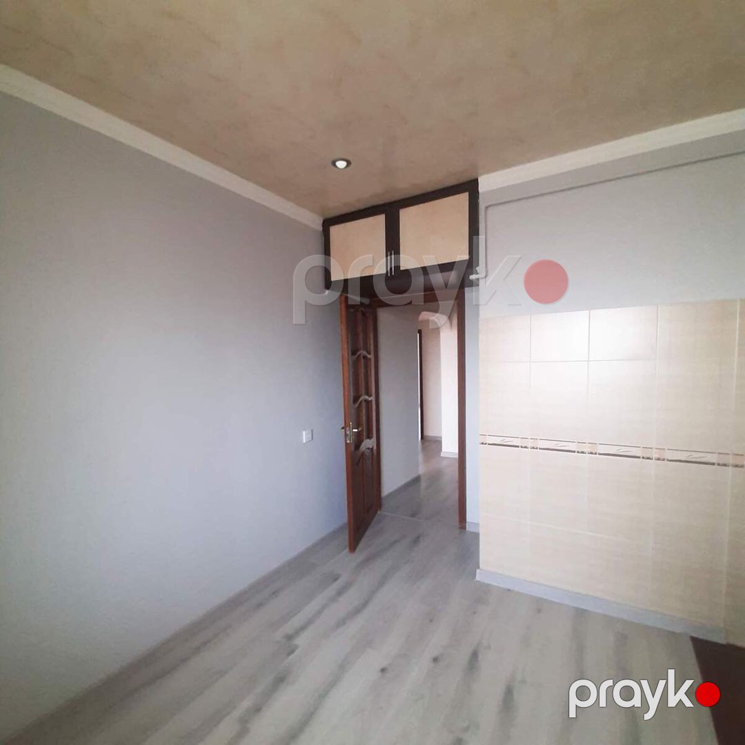 Satılır 3 otaqlı köhnə tikili 90 m² — Mənzil, Bakı (10)