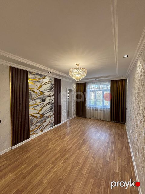 Satılır 3 otaqlı köhnə tikili 60 m² — Bakı