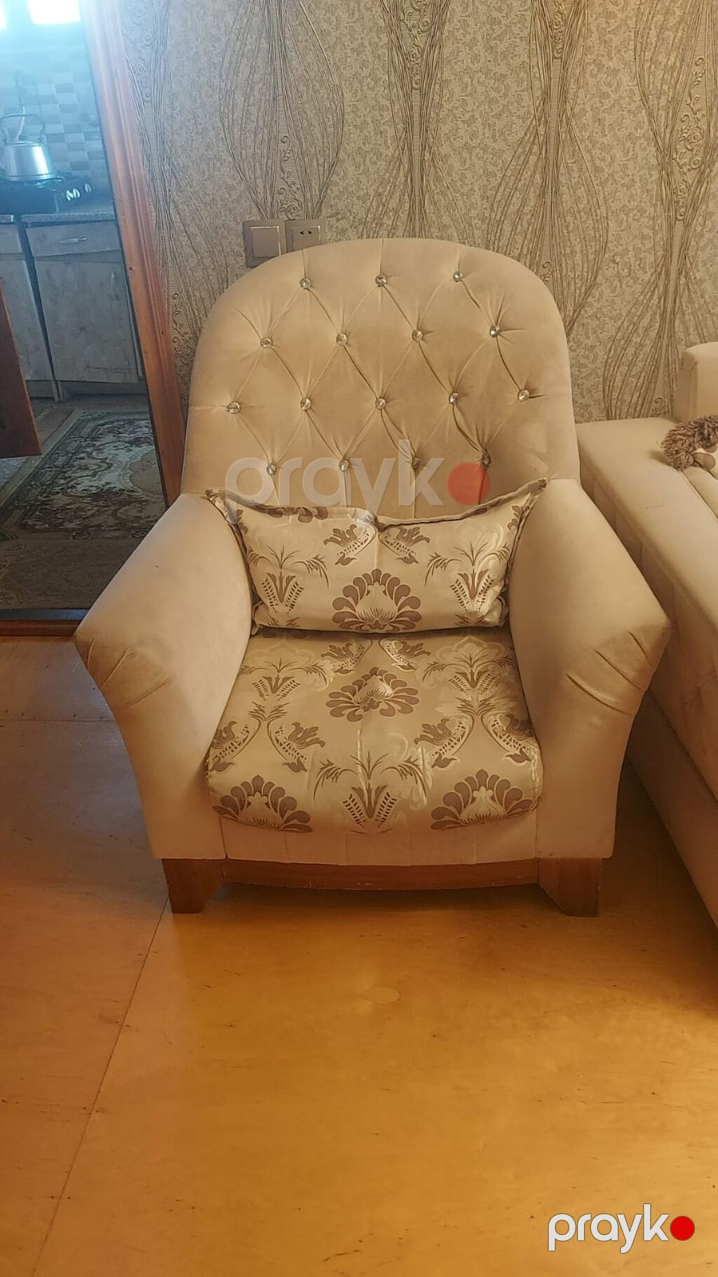 Klassik üslubda yumşaq mebel dəsti - Tərkib: 3 yerlik taftalı divan — Yumşaq mobilya dəstləri, Bakı (2)