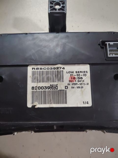 Renault megane Ii cihazlar paneli 8200399695 — Azbat-da — Bakı