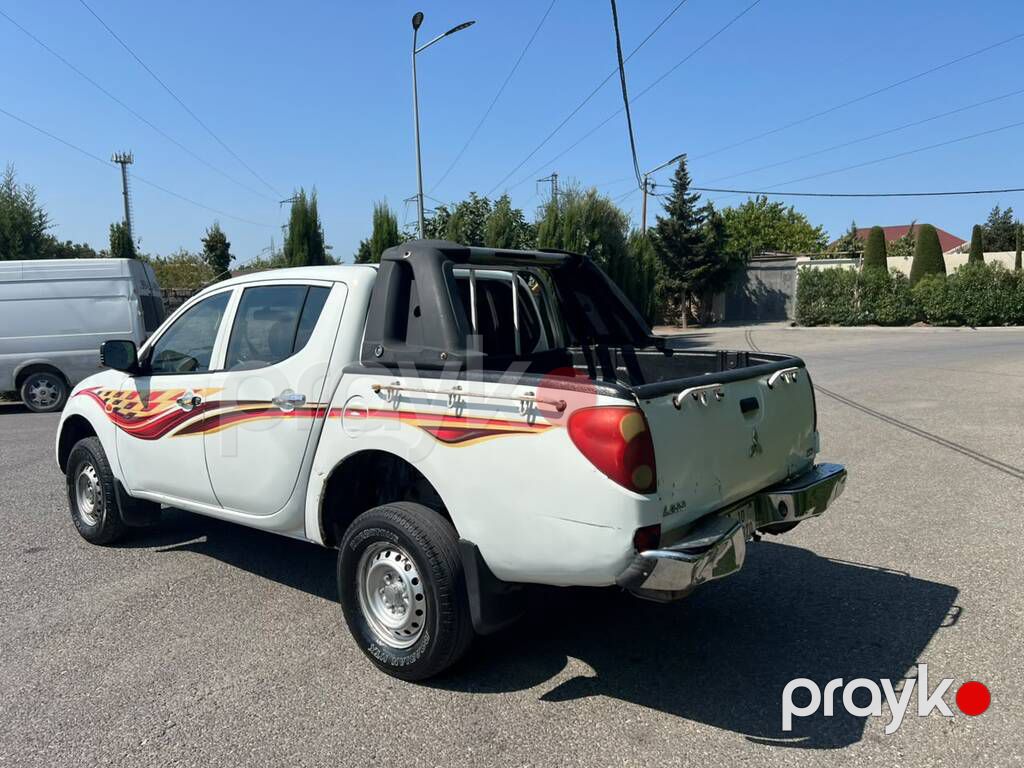 Mitsubishi L200, 2.5 L, 2011 il, 430 000 km — Avtomobillər, Bakı (4)