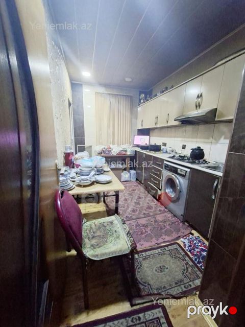 Satılır 4 otaqlı Bina evi menzil (Köhnə tikili), 105 m², 13-cü mikrorayon — Sumqayıt