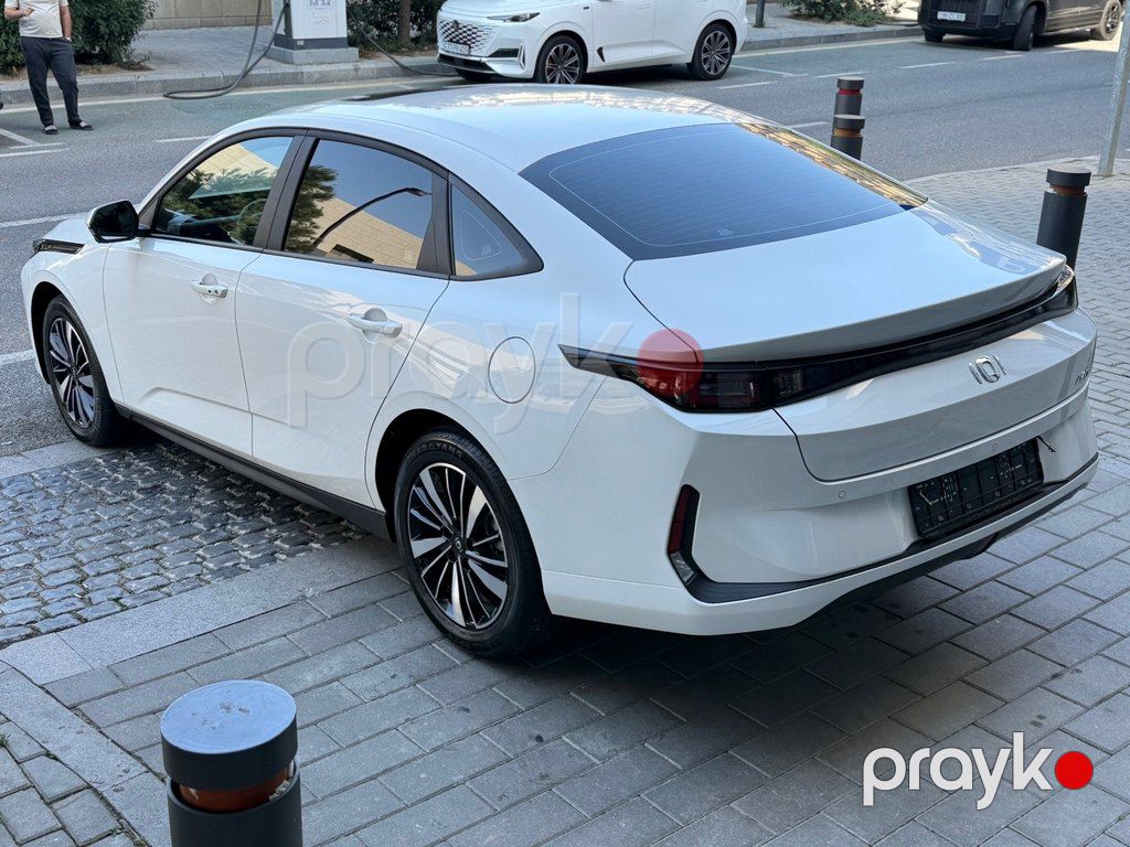 Changan Qiyuan A05, 1.5 L, 18.99 kWh, 2025 il, 10 000 km — Avtomobillər, Bakı (4)