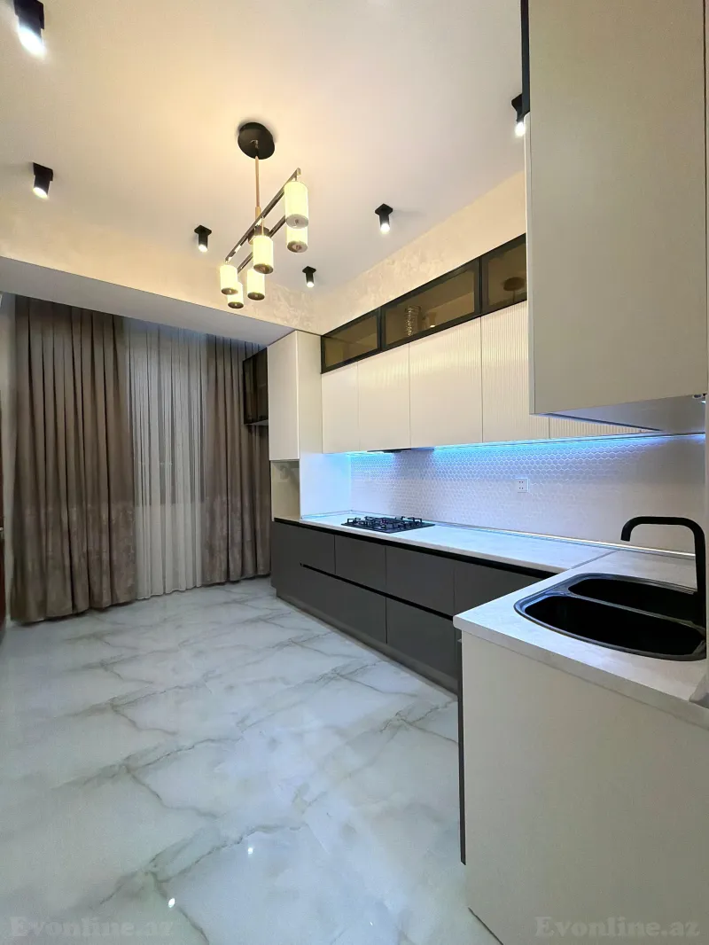 Satılır 4 otaqlı Mənzil Yeni tikili 126 m² Bakı, Nizami r., Neftçilər m., 8-ci kilometr — Mənzil, Bakı (7)