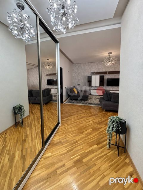 İcarəyə verilir 2 otaqlı köhnə tikili 81 m² — Bakı