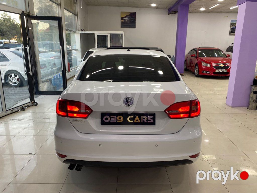 Volkswagen Jetta, 2.0 L, 2014 il, 201 000 km — Avtomobillər, Sumqayıt (8)