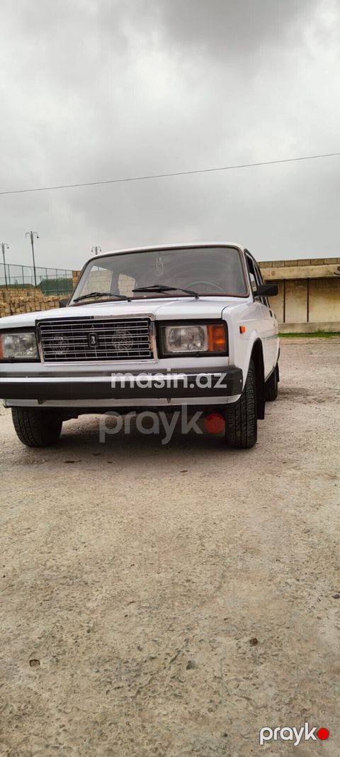 Lada (VAZ) 2107 — Neftçala