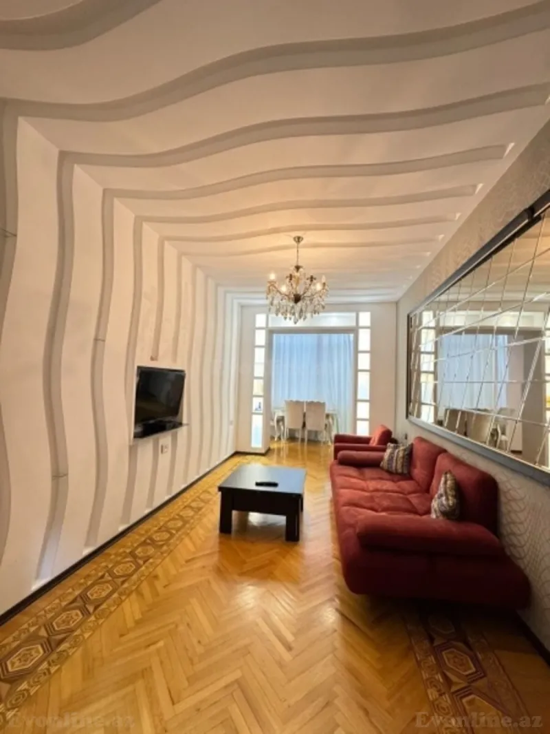 Satılır 2 otaqlı Mənzil Köhnə tikili 70 m² Bakı, Yasamal r., Elmlər Akademiyası m — Mənzil, Bakı (2)