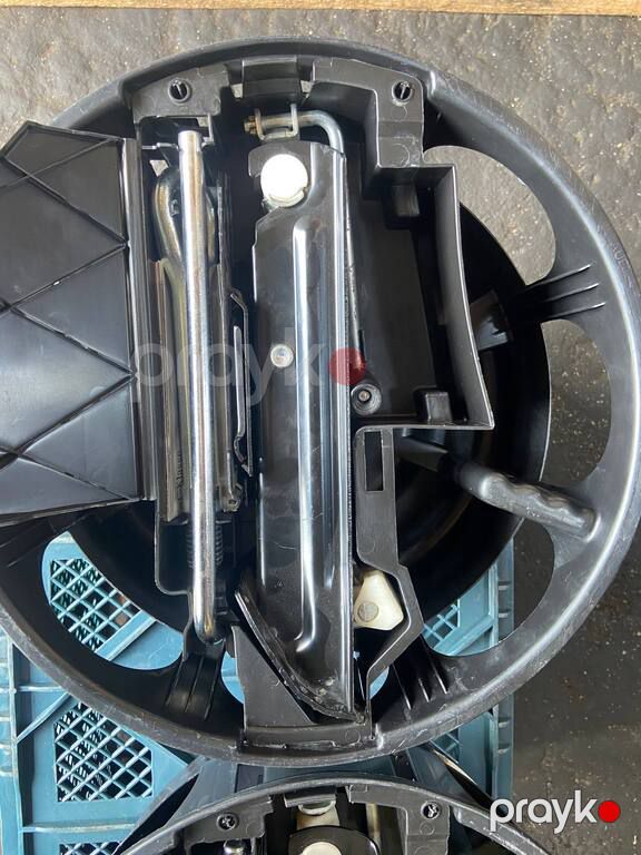 "Mercedes" ehtiyat təkəri bağlayan plastmas — Ehtiyat hissələri və aksesuarlar, Bakı (3)