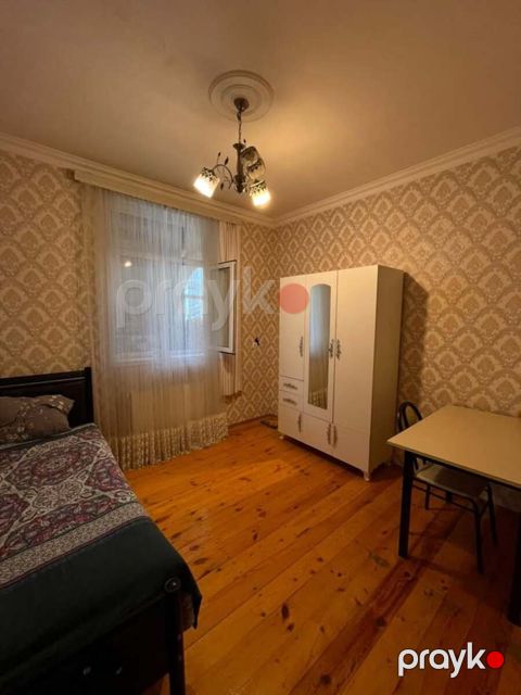 İcarəyə verilir 3 otaqlı köhnə tikili 140 m² — Xırdalan