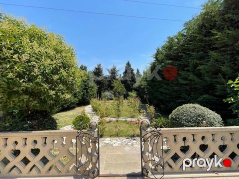 Satılır 9 otaqlı həyət evi/bağ evi 338.3 m² — Bakı