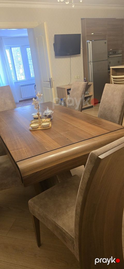 Satılır 3 otaqlı köhnə tikili 80 m² — Bakı