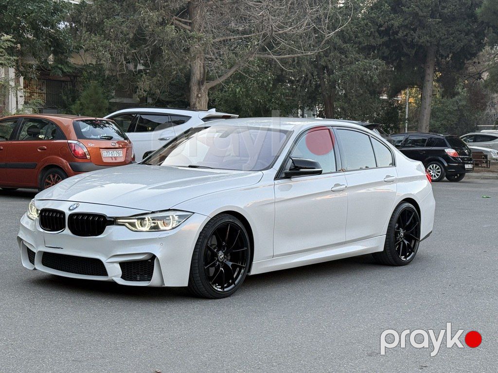 BMW 330, 2.0 L, 2016 il, 180 230 km — Avtomobillər, Bakı (3)
