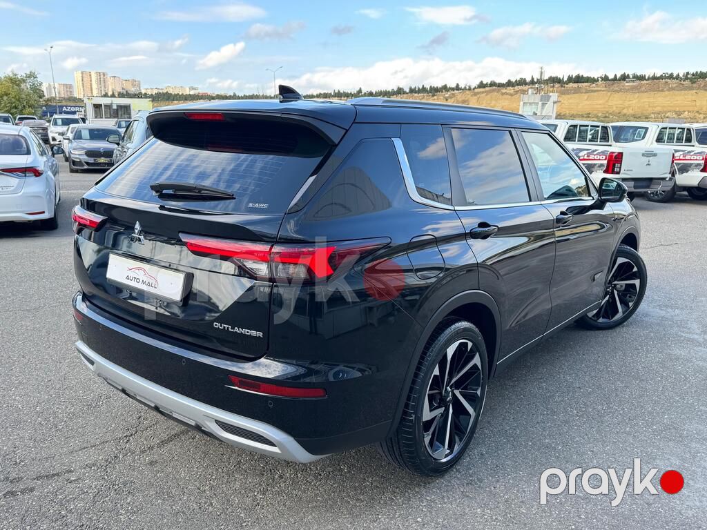 Mitsubishi Outlander, 1.5 L, 20 kWh, 2022 il, 24 500 km — Avtomobillər, Bakı (10)
