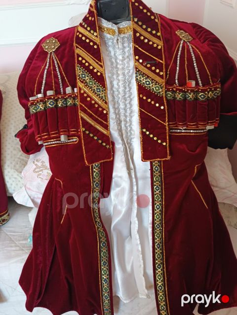 Qırmızı məxmərdən kişi milli geyimi – çuxa-komplekt - Material: qalın — Masazır