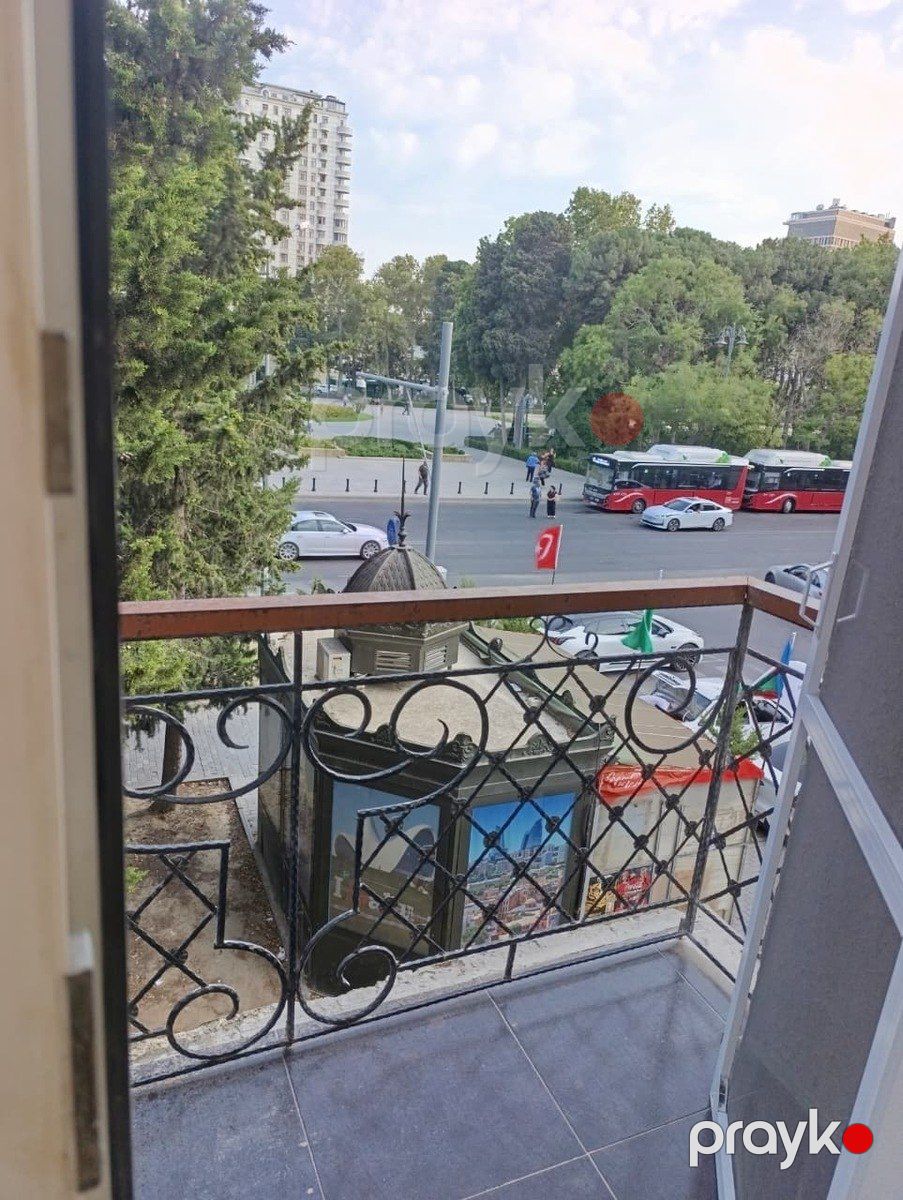 Satılır 2 otaqlı köhnə tikili 35 m² — Mənzil, Bakı (11)