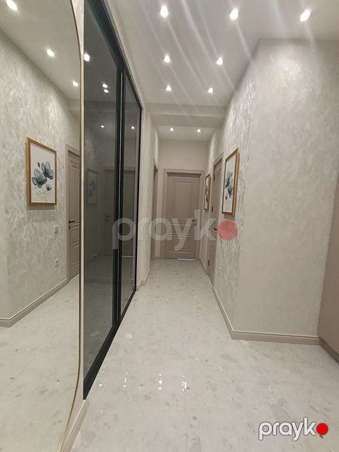 3 otaqlı, Yeni tikili, m. 8 Noyabr, 89 kv. m — Bakı