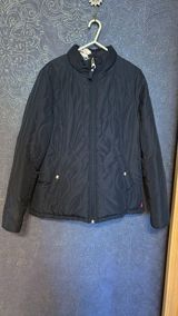 Qadın qara yüngül şişmə jaket - Rəng: qara (daxili tərəfi iri çiçək — Gunesh