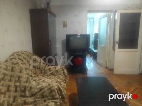 Satılır 3 otaqlı köhnə tikili 79 m² — Bakı