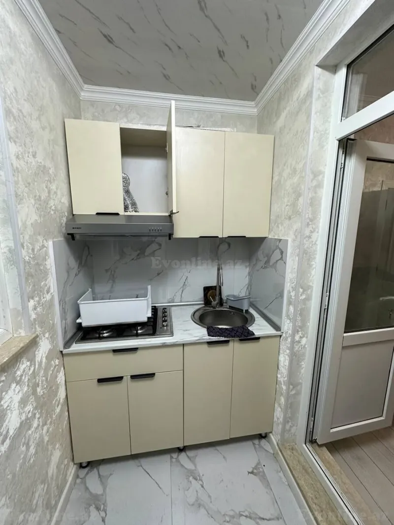 Satılır 2 otaqlı Mənzil Köhnə tikili 30 m² Bakı, Nəsimi r., Memar Əcəmi m., 4-cü mikrorayon — Mənzil, Bakı (6)