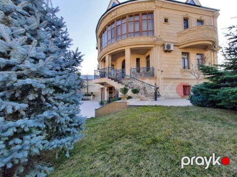 Satılır 6 otaqlı həyət evi/bağ evi 350 m² — Bakı
