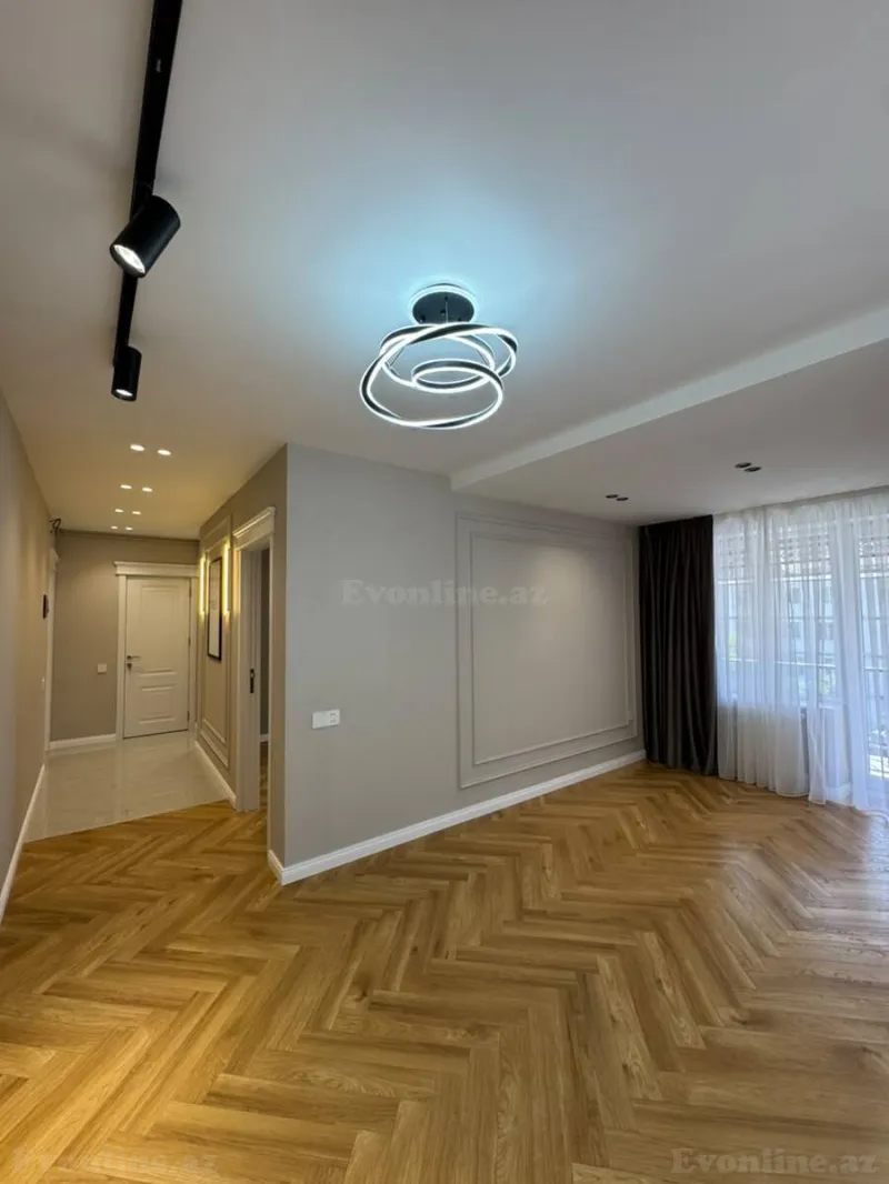 Satılır 2 otaqlı Mənzil Köhnə tikili 45 m² Bakı, Yasamal r., Elmlər Akademiyası m — Mənzil, Bakı (2)