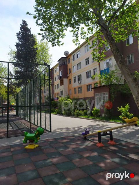 Satılır 2 otaqlı köhnə tikili 55 m² — Bakı