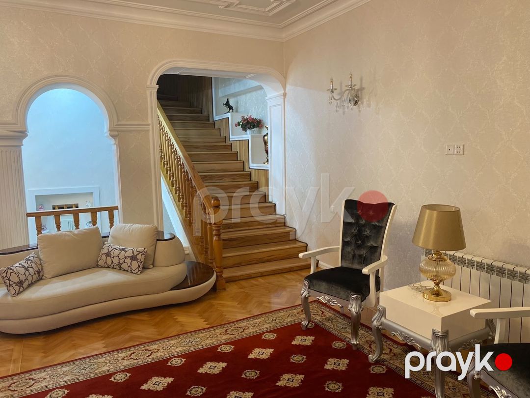 Satılır 6 otaqlı həyət evi/bağ evi 550 m² — Ev, villa, Bakı (12)