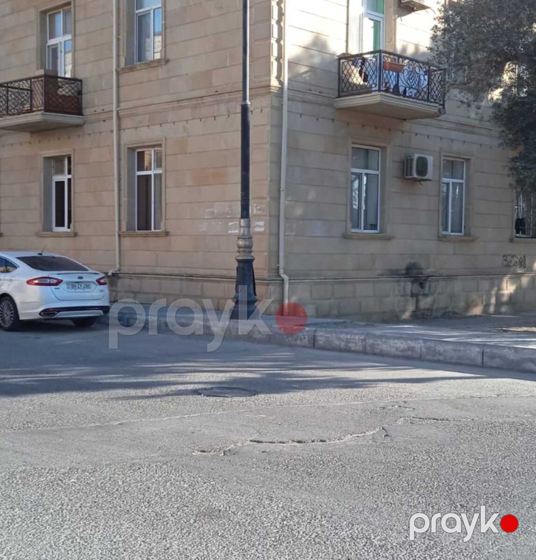 Satılır 3 otaqlı köhnə tikili 75 m² — Mənzil, Bakı (3)