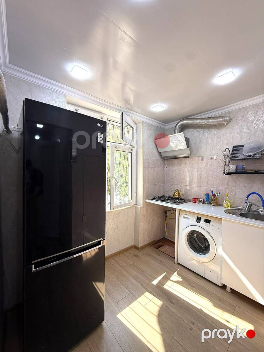 Satılır 2 otaqlı köhnə tikili 65 m² — Mənzil, Bakı (7)