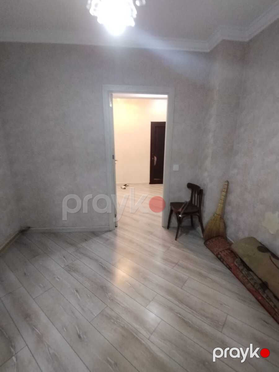 Satılır 2 otaqlı köhnə tikili 65 m² — Mənzil, Bakı (12)