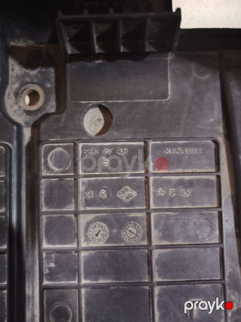 Полка под аккумулятор 8200467409 для Renault Grand Scénic Ii — Bakı