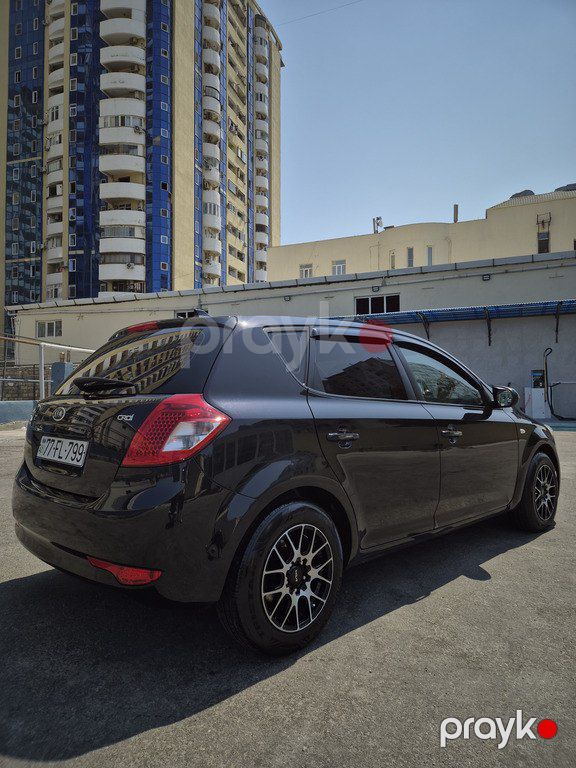 Kia Ceed, 1.6 L, 2011 il, 210 000 km — Avtomobillər, Bakı (9)