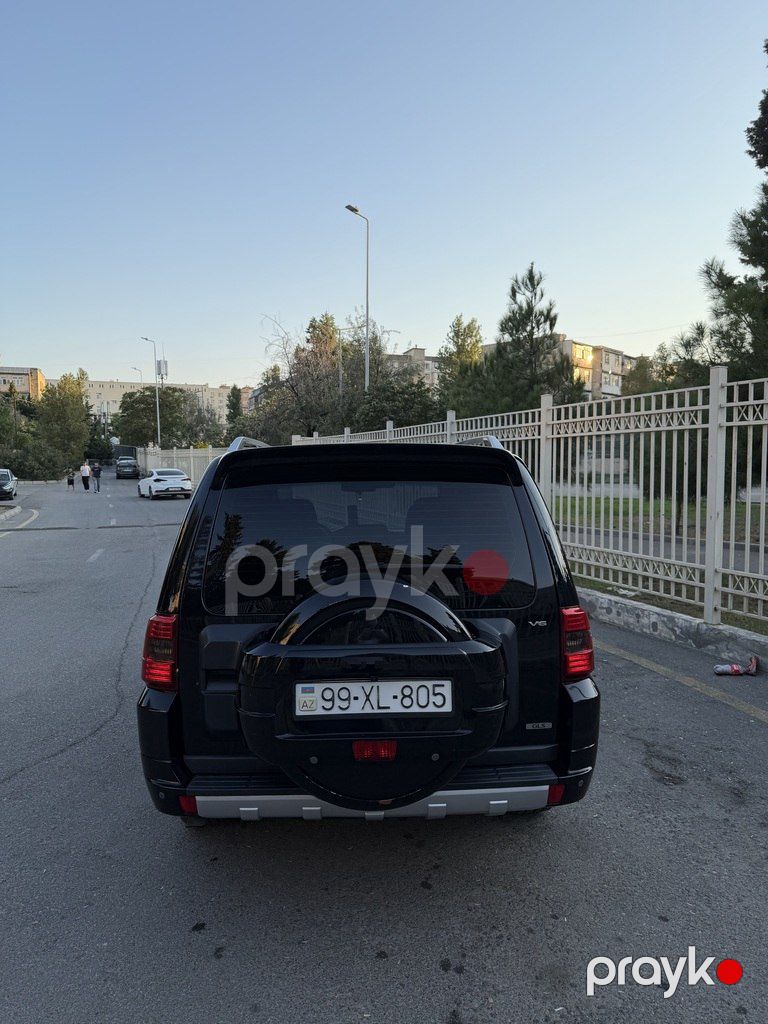 Mitsubishi Pajero, 3.5 L, 2011 il, 228 000 km — Avtomobillər, Bakı (2)