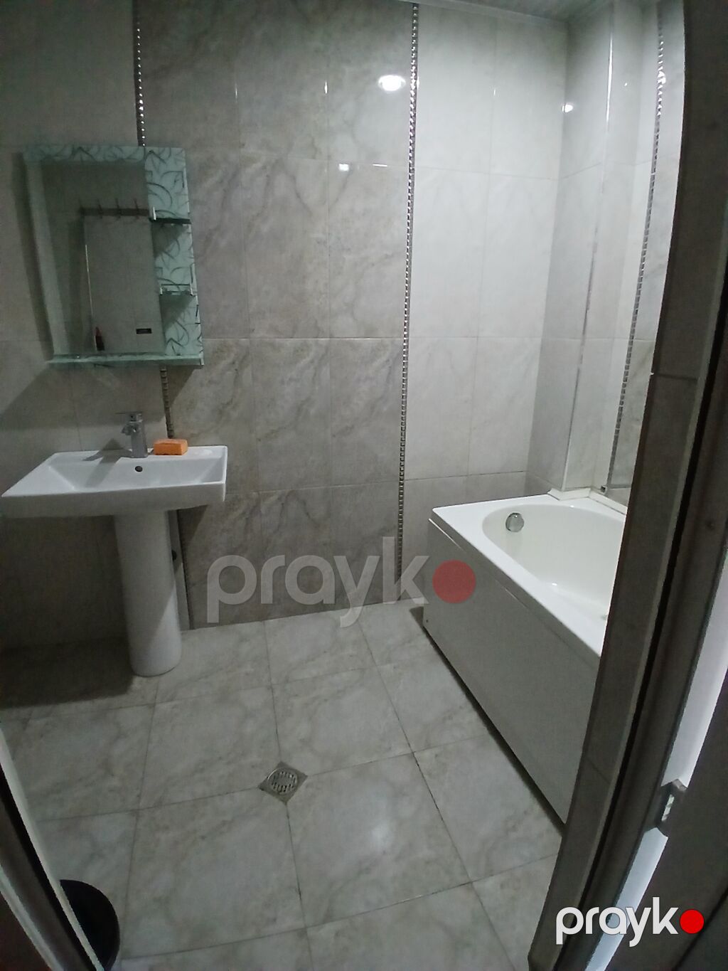 Sumqayirlt 6 mk ev kiraye verilir Telebe qizlaea verilir 1 qiz var 3 — Mənzil, Sumqayıt (9)