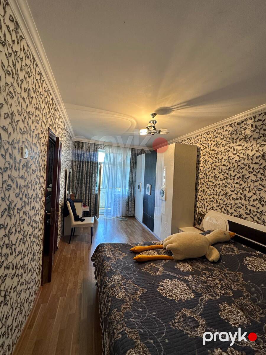 Satılır 4 otaqlı köhnə tikili 90 m² — Mənzil, Bakı (2)