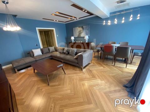 Satılır 5 otaqlı yeni tikili 200 m² — Bakı