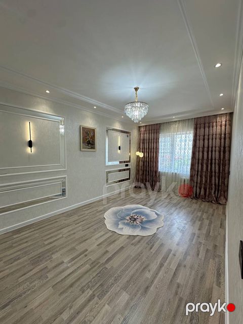 Satılır 2 otaqlı köhnə tikili 65 m² — Bakı
