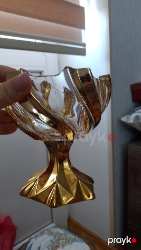 Konfet qabı — Bakı