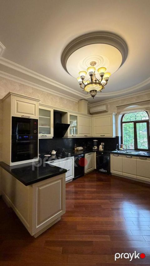 İcarəyə verilir 6 otaqlı həyət evi/bağ evi 400 m² — Bakı