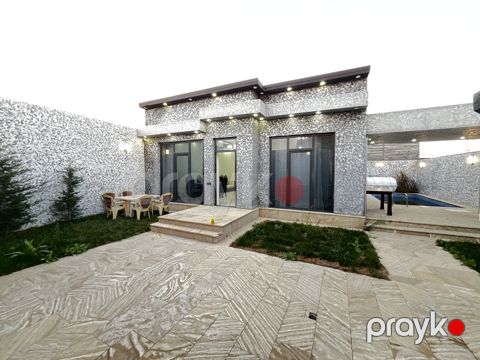 Satılır 4 otaqlı həyət evi/bağ evi 90 m² — Bakı