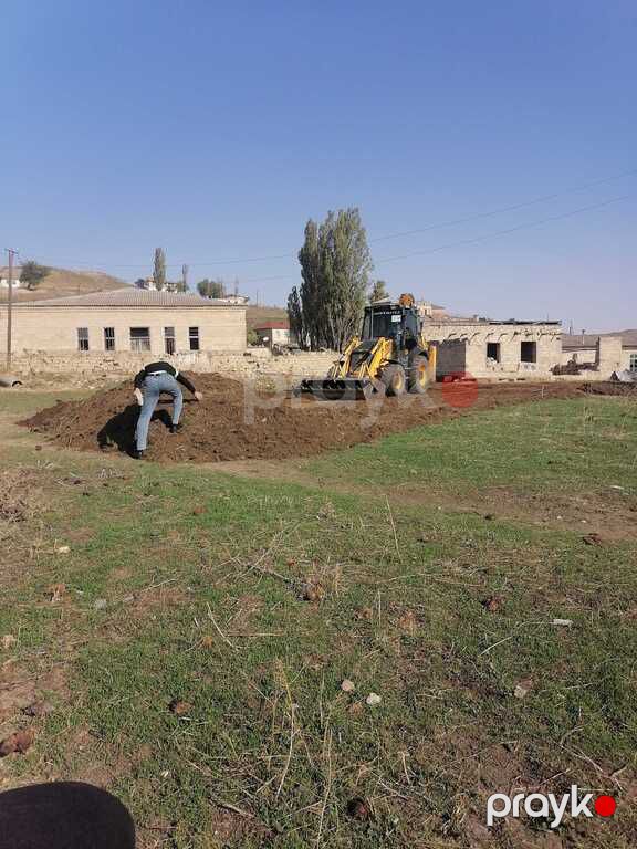 Qara torpaq, yanmış peyin — Dacha və bağ, Bakı (3)