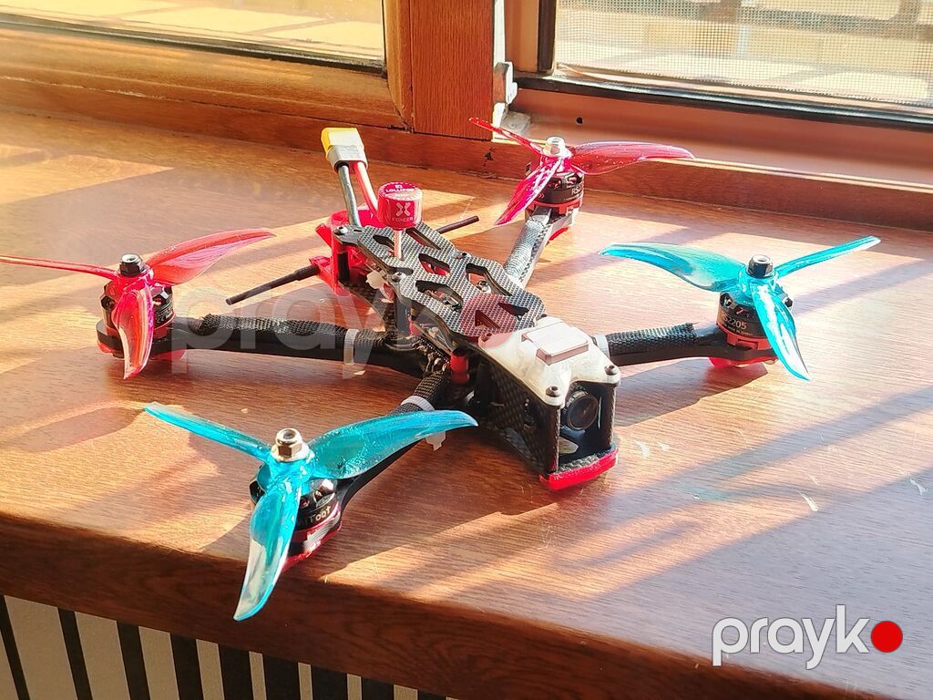 FPV dron və Flysky i6 satılır. Hər bir şey tam yenidir, istifadə — Oyuncaq nəqliyyatı, Masazır (2)
