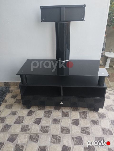 Qara rəngli TV stendi və montaj paneli - Material: parlaq səthli — Bakı